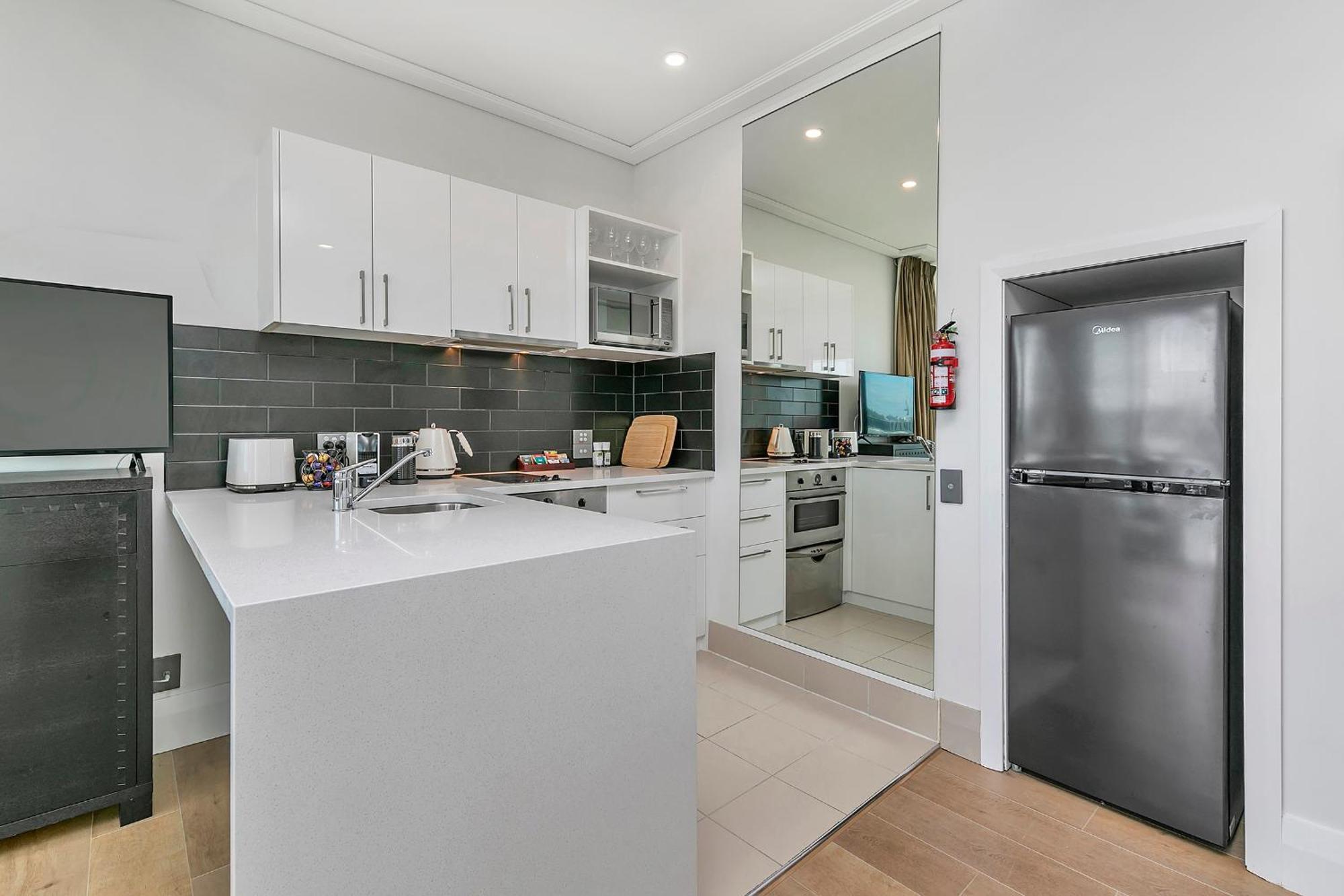 Exquisite Sun Soaked Corner Apartment 오클랜드 외부 사진